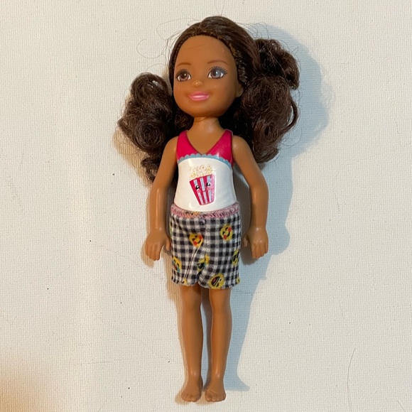 Barbie Little Sister Chelsea Kelly Popcorn Doll - Picture 2 of 3